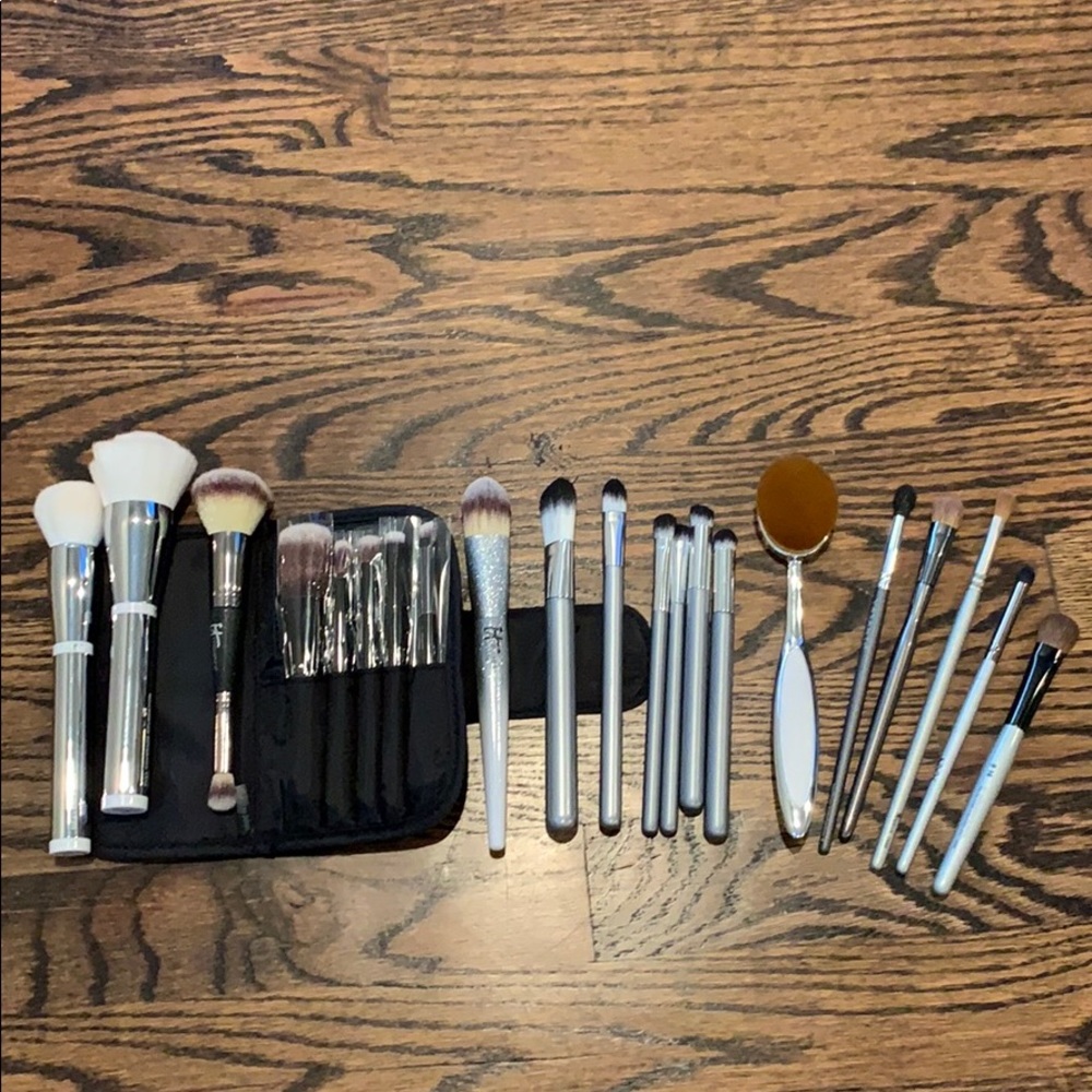 IT Cosmetics + Various Brands Brush Lot